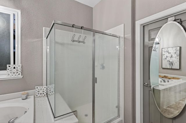 851 Alabaster Ct, Atwater, CA 95301