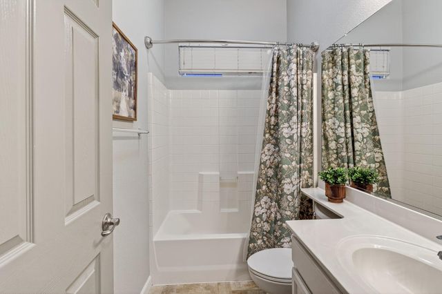 851 Alabaster Ct, Atwater, CA 95301