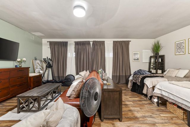 851 Alabaster Ct, Atwater, CA 95301