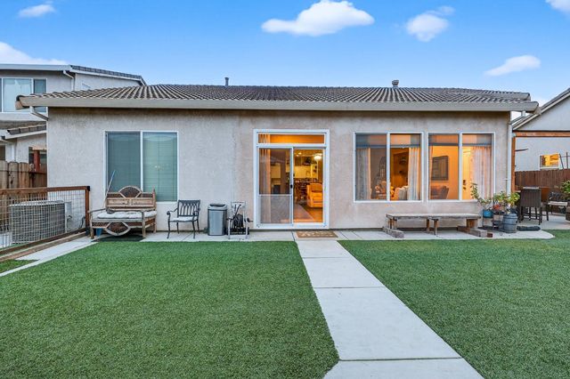 851 Alabaster Ct, Atwater, CA 95301