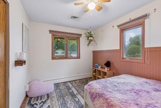 1249 Pinewood Court, Woodbury, MN 55125