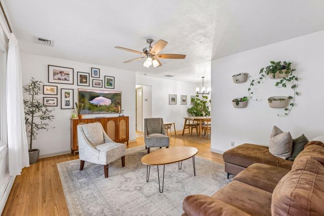 1249 Pinewood Court, Woodbury, MN 55125