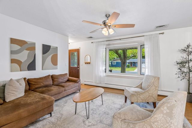 1249 Pinewood Court, Woodbury, MN 55125