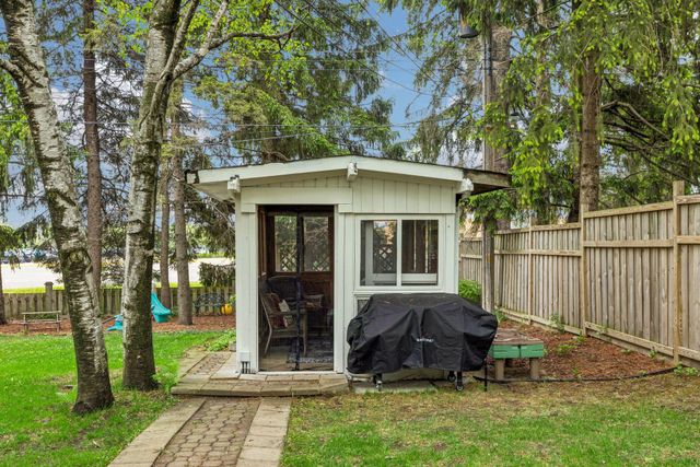 1249 Pinewood Court, Woodbury, MN 55125