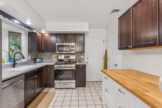 1249 Pinewood Court, Woodbury, MN 55125