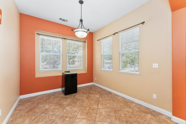 737 Farnham Ave, Woodland, CA 95776