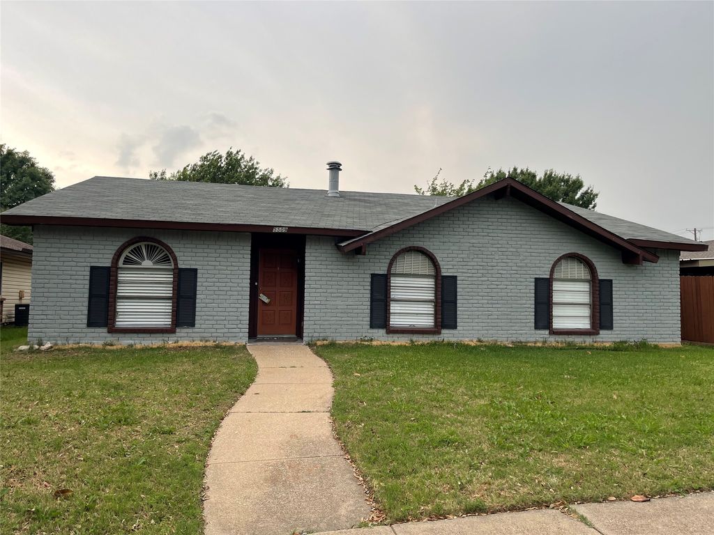 5509 kerry Lane, Garland, TX 75043