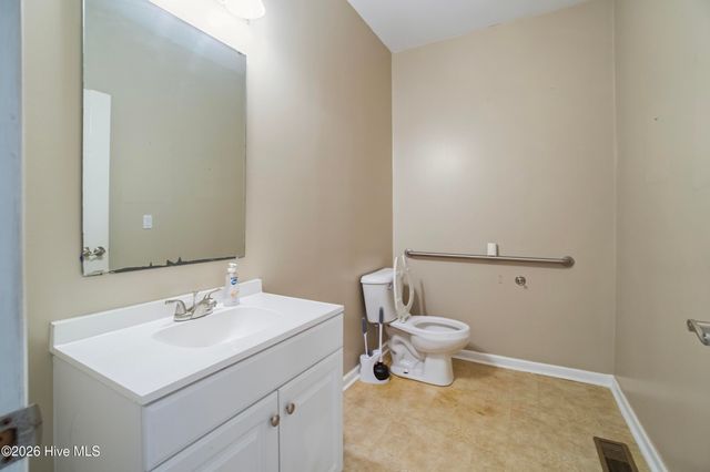 112 Parkwood Court, Rockingham, NC 28379