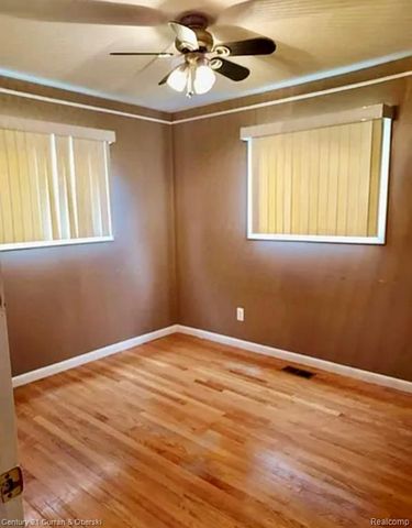 32200 Fairchild Street, Westland, MI 48186