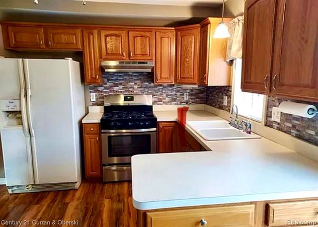 32200 Fairchild Street, Westland, MI 48186