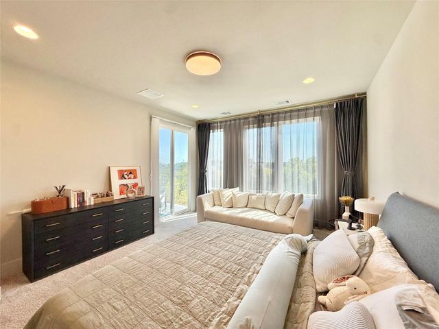 7915 Floracita LN, Austin, TX 78735