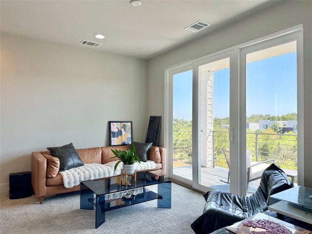 7915 Floracita LN, Austin, TX 78735