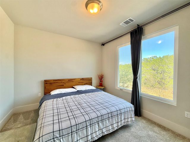 7915 Floracita LN, Austin, TX 78735