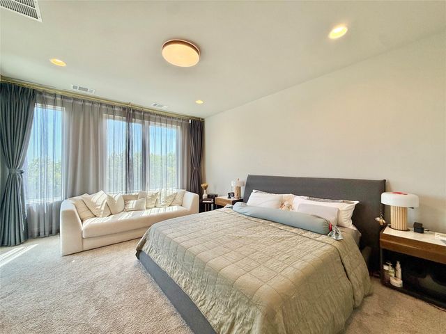 7915 Floracita LN, Austin, TX 78735