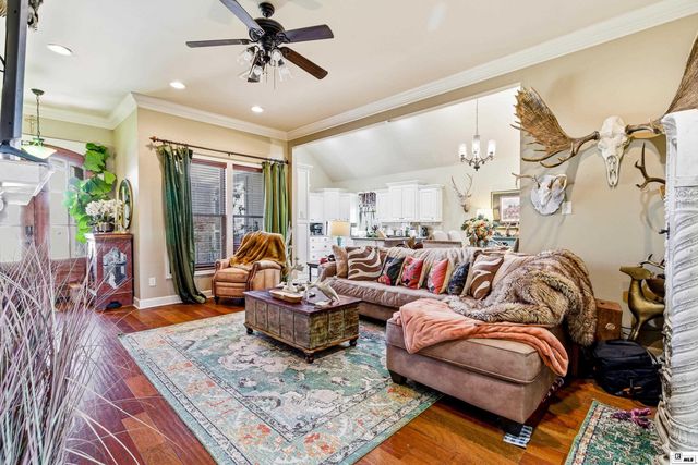 300 FLEUR DE LIS DRIVE, Sterlington, LA 71280