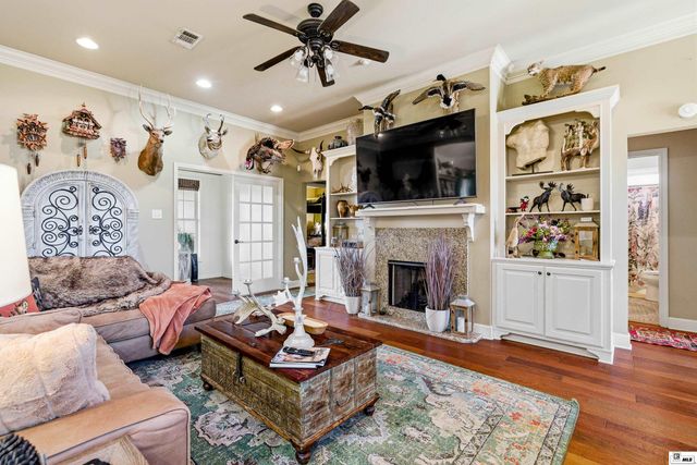 300 FLEUR DE LIS DRIVE, Sterlington, LA 71280