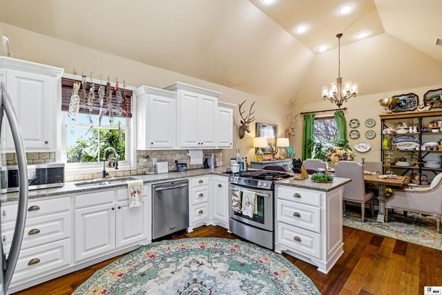 300 FLEUR DE LIS DRIVE, Sterlington, LA 71280