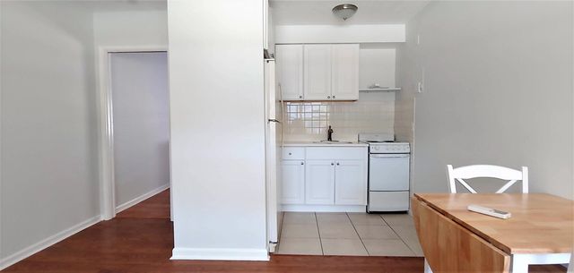 2400 Park Avenue 2, Riviera Beach, FL 33404