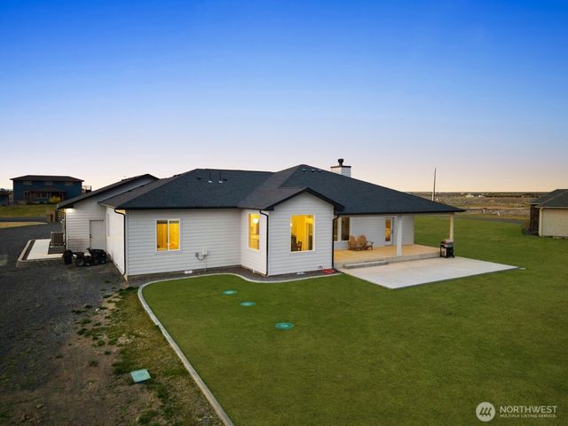 3569 Road 7.8 NE, Moses Lake, WA 98837