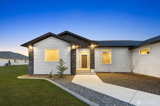 3569 Road 7.8 NE, Moses Lake, WA 98837