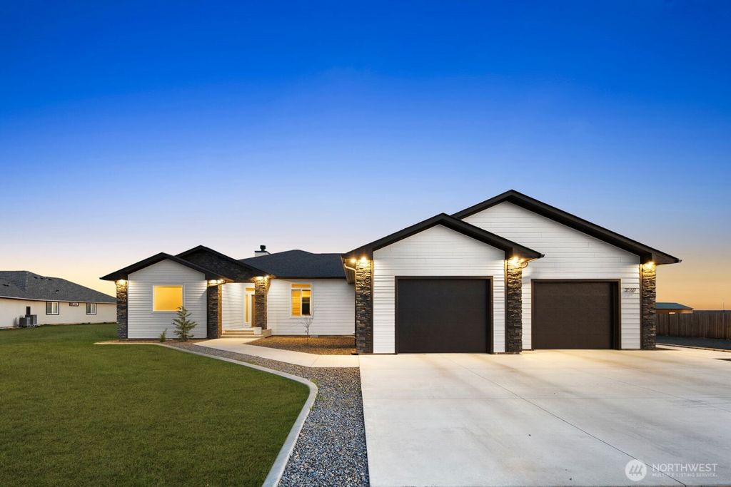 3569 Road 7.8 NE, Moses Lake, WA 98837