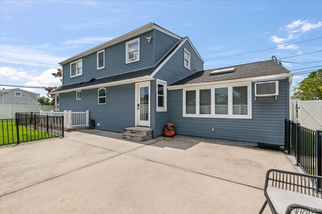 78 Broadway, Bethpage, NY 11714