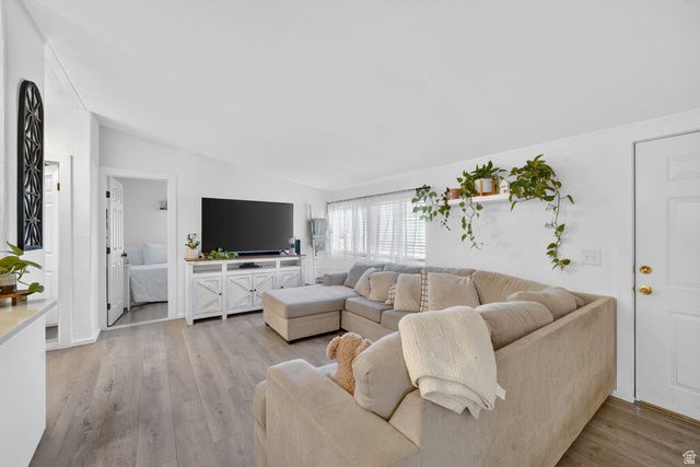 160 CUSHING WAY, Layton, UT 84041