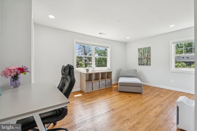 2013 MAYNARD DR, Falls Church, VA 22043