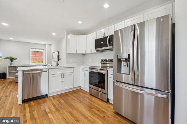 2013 MAYNARD DR, Falls Church, VA 22043