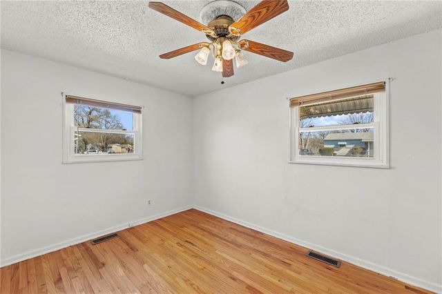 3234 N 36th Street, Kansas City, KS 66104