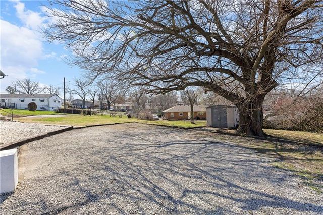 3234 N 36th Street, Kansas City, KS 66104