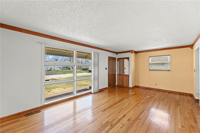 3234 N 36th Street, Kansas City, KS 66104