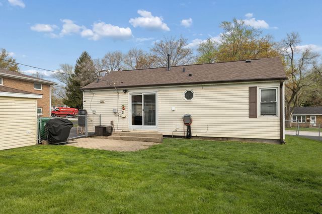 16729 Normandy Drive, Tinley Park, IL 60477