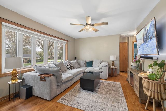 16729 Normandy Drive, Tinley Park, IL 60477