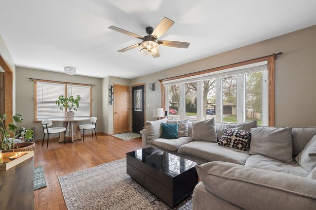 16729 Normandy Drive, Tinley Park, IL 60477