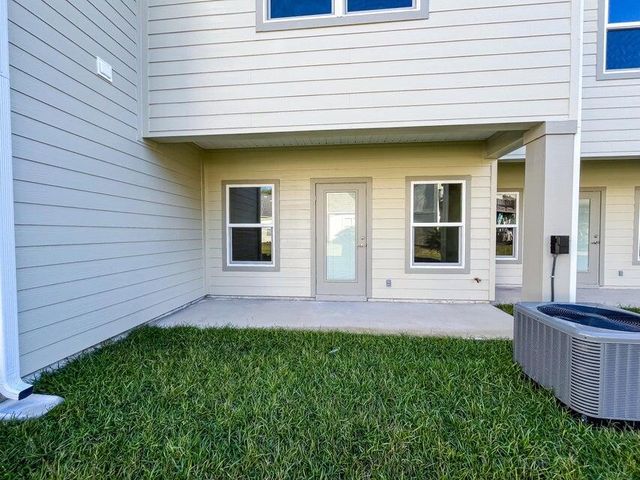 2879 Leahs Lane, Navarre, FL 32566