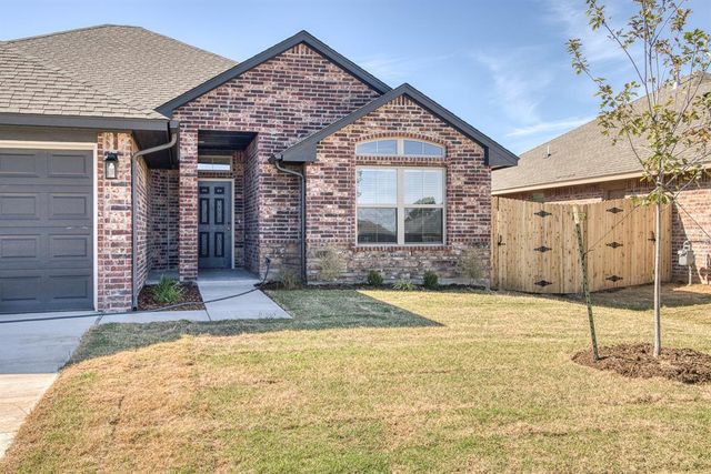 4524 Adobe Court, Yukon, OK 73099