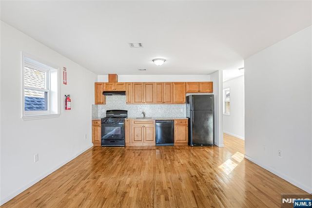 326 Magnolia Avenue, Elizabethport, NJ 07206