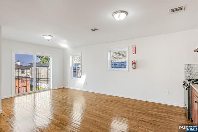 326 Magnolia Avenue, Elizabethport, NJ 07206