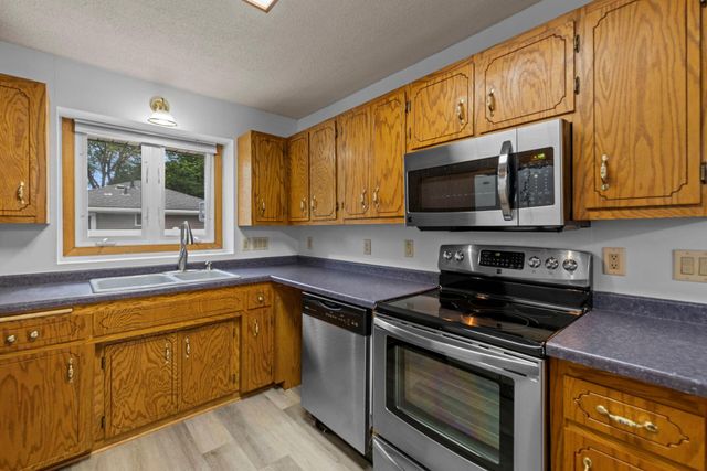 2900 115th Lane NW, Coon Rapids, MN 55433