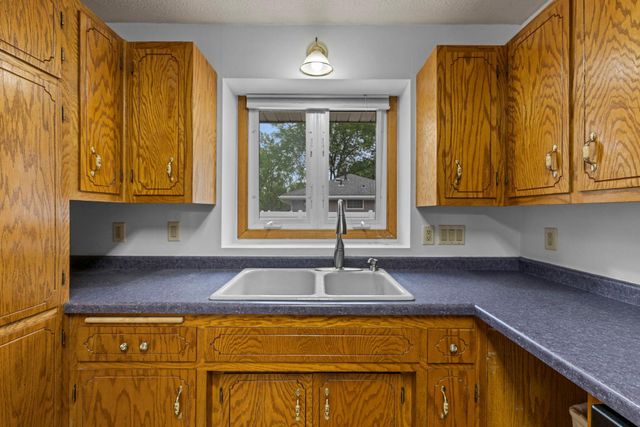 2900 115th Lane NW, Coon Rapids, MN 55433