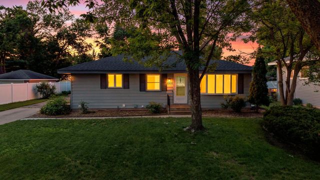 2900 115th Lane NW, Coon Rapids, MN 55433