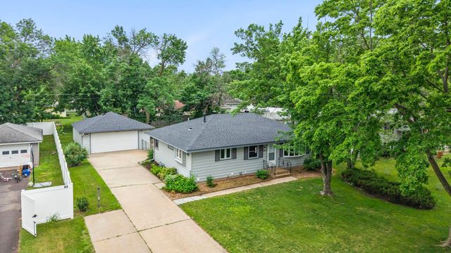 2900 115th Lane NW, Coon Rapids, MN 55433