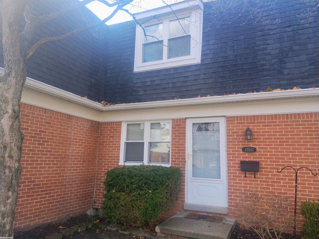 45547 Kensington Street, Utica, MI 48317