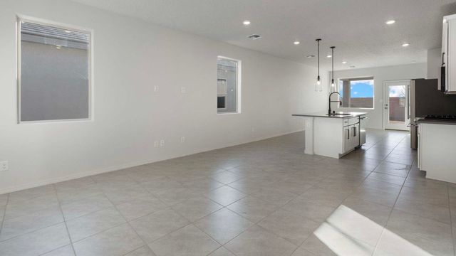 1502 Brillo Del Cielo Street NW, Los Lunas, NM 87031