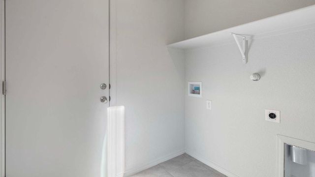 1502 Brillo Del Cielo Street NW, Los Lunas, NM 87031