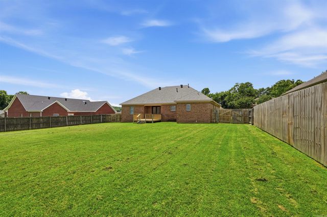13 Jonathon Cove, Cabot, AR 72023
