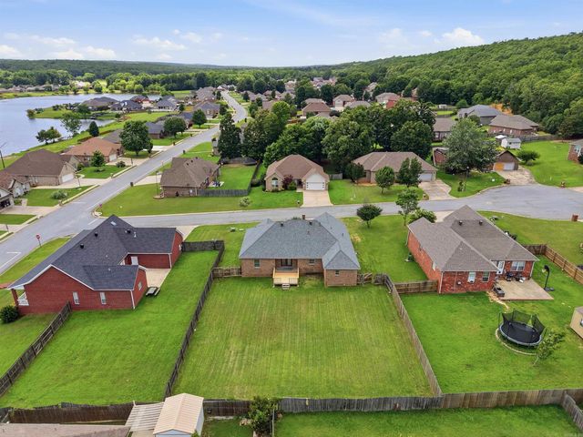 13 Jonathon Cove, Cabot, AR 72023