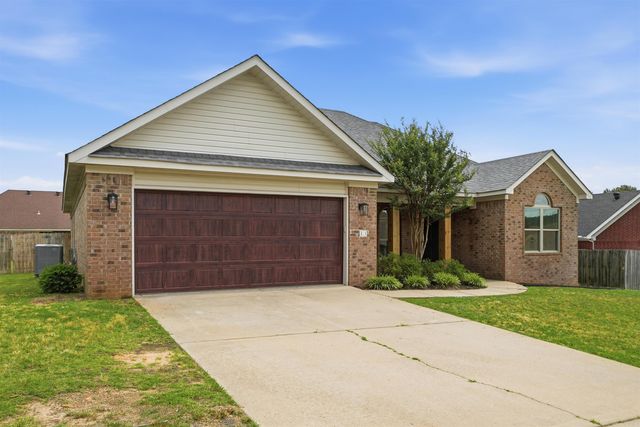 13 Jonathon Cove, Cabot, AR 72023