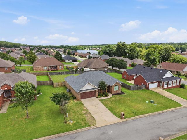 13 Jonathon Cove, Cabot, AR 72023